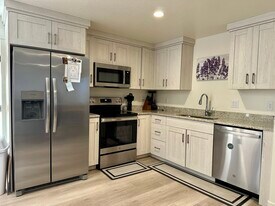 4349 Half Mile Rd, Unit Apartment in Cedar City, UT - Building Photo