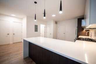 2 Sewall St, Unit 205 in Boston, MA - Building Photo - Building Photo