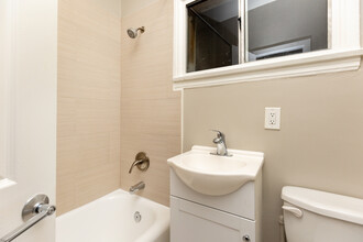 Gorgeous Newly Remodeled One Bedroom and S... in Los Angeles, CA - Building Photo - Interior Photo