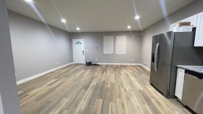 132 N Belmont Ave in Indianapolis, IN - Building Photo - Building Photo