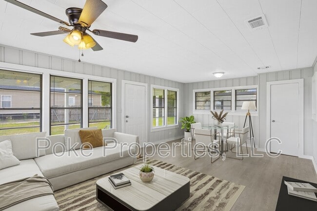 416 S Bowers Ave in Iowa, LA - Building Photo - Building Photo