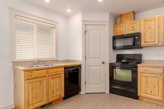 9954 W Utahna Rd in Boise, ID - Building Photo - Building Photo