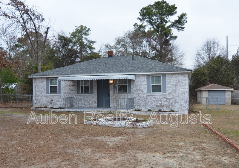 2111 Cadden Rd in Augusta, GA - Foto de edificio