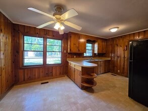 232 Pinckney St in Sumter, SC - Building Photo - Building Photo