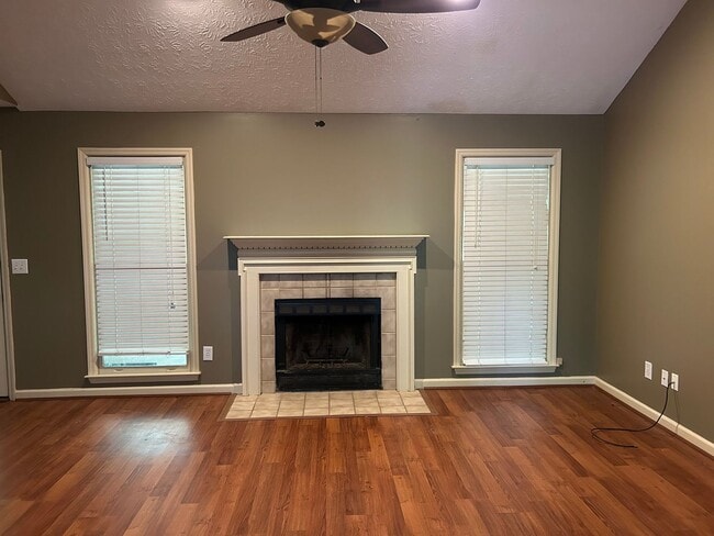 562 Evergreen Dr in Fortson, GA - Building Photo - Building Photo