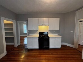 11 Sunset St in Boston, MA - Building Photo - Building Photo