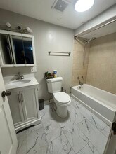3823 N Whipple St in Chicago, IL - Foto de edificio - Building Photo