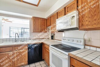 9812 E Creek St in Tucson, AZ - Building Photo - Building Photo