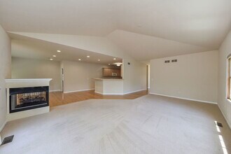 4N382 Mark Twain St in St. Charles, IL - Building Photo - Building Photo