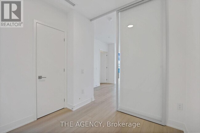 36 Olive Ave in Toronto, ON - Building Photo - Building Photo