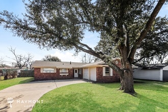 218 Leighton Dr, Unit 605 in Terrell, TX - Foto de edificio - Building Photo