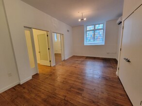 2321 Fitzwater St-Unit -101 in Philadelphia, PA - Foto de edificio - Building Photo