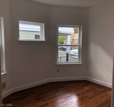 1224 E Henry St in Linden, NJ - Building Photo - Building Photo