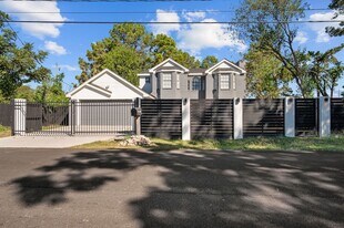2504 Ferguson Way in Houston, TX - Building Photo