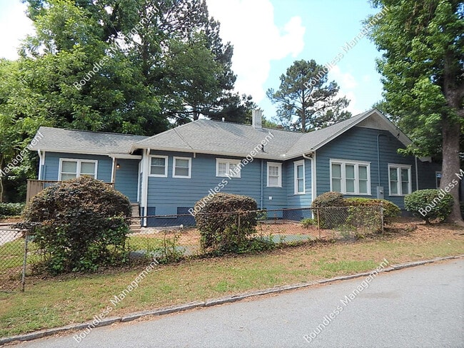 1420 Lakewood Ave SE in Atlanta, GA - Building Photo - Building Photo