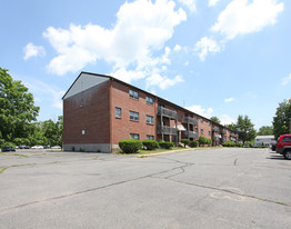 Glastonbury Crossing Apartments