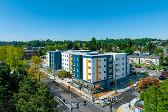 Ethiopian Village in Seattle, WA - Foto de edificio - Building Photo