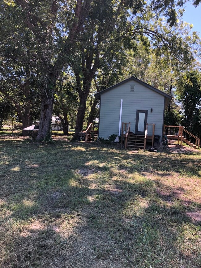 property at 112 E Scott St