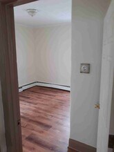 863 Plymouth Ave-Unit -1st rear in Fall River, MA - Building Photo - Building Photo