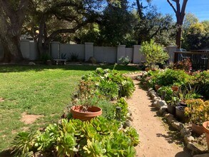 2635 Puesta Del Sol, Unit UNIT 1C in Santa Barbara, CA - Building Photo - Building Photo