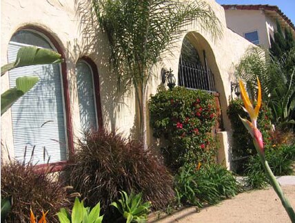 756-760 N Van Ness in Hollywood, CA - Foto de edificio - Building Photo