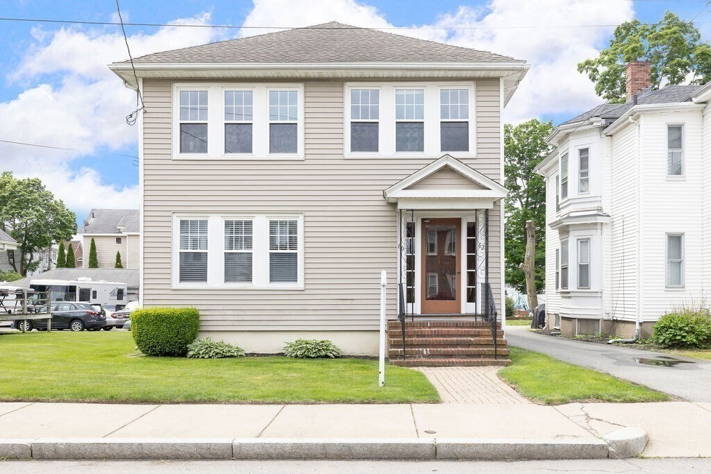 62 Vernon St in Waltham, MA - Building Photo