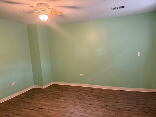 2817 W Cullerton St, Unit Basement rear