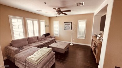 2103 Via Firenze in Henderson, NV - Building Photo - Building Photo
