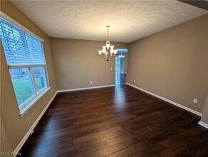 32815 Rebecca Ln in Avon Lake, OH - Building Photo - Building Photo