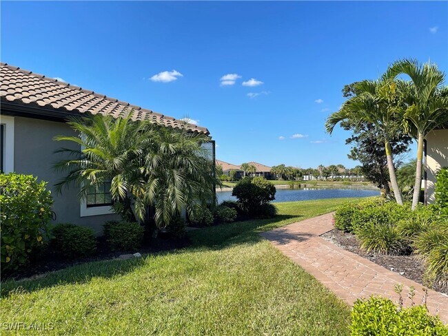 8021 Calle Canovas St in Naples, FL - Building Photo - Building Photo