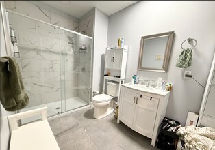 55 W 5th St, Unit 205 in Boston, MA - Building Photo - Building Photo
