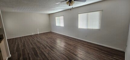 23818 Audrey Ave in Torrance, CA - Foto de edificio - Building Photo