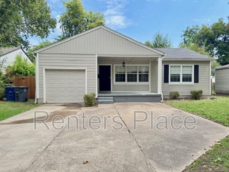 4947 S Troost Ave in Tulsa, OK - Building Photo