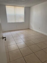 1800 Sans Souci Blvd in North Miami, FL - Building Photo - Building Photo