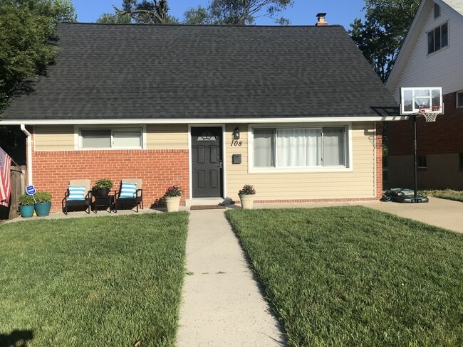 property at 108 N Gladden St