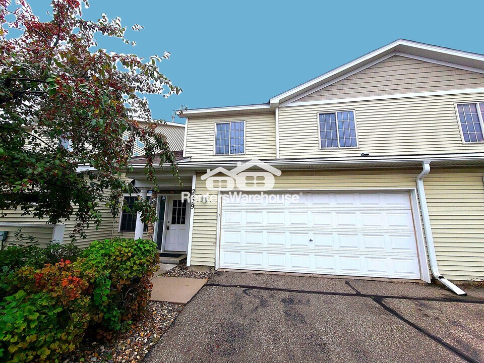 2229 Salvia Ln in Hudson, WI - Building Photo