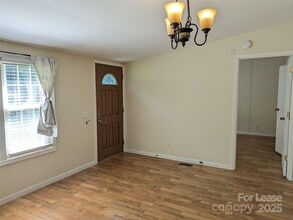 330 Judas Rd in Mooresville, NC - Building Photo - Building Photo