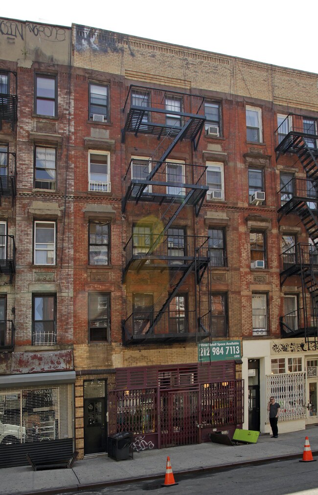 172 Ludlow St in New York, NY - Building Photo - Building Photo