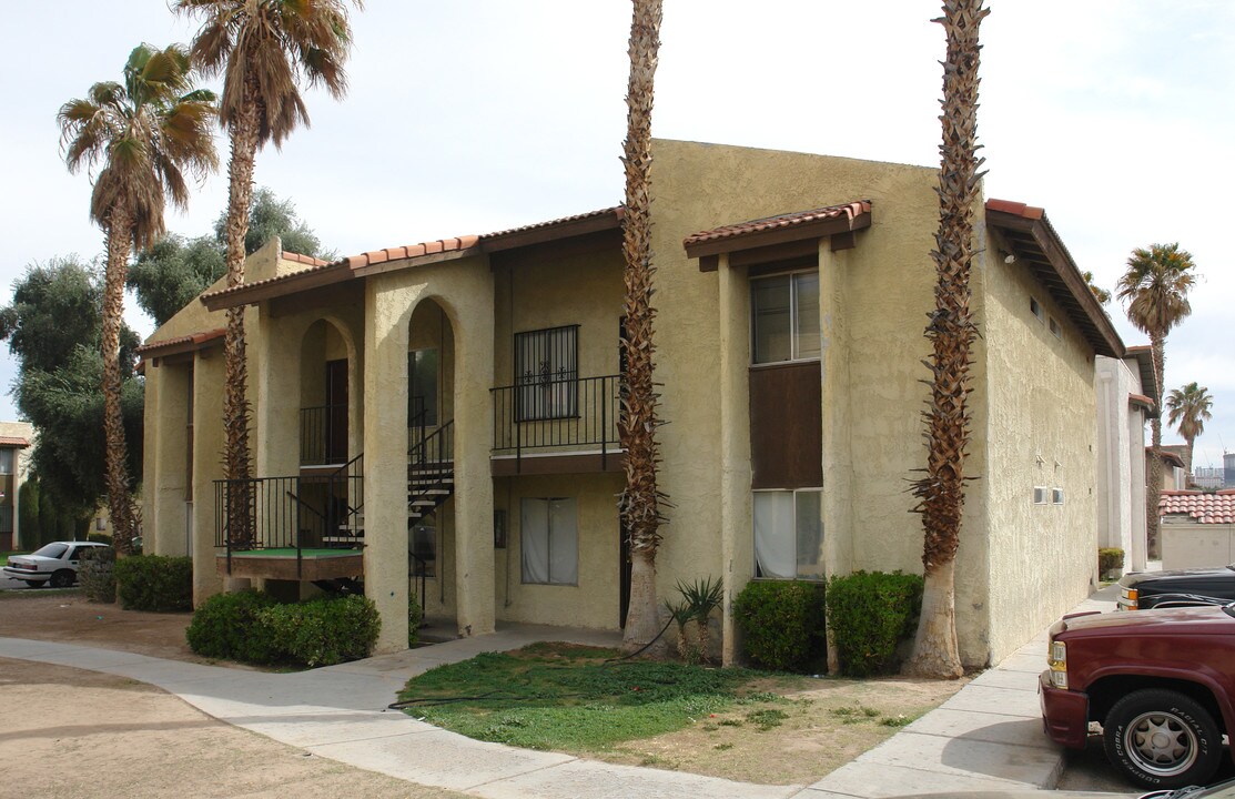 4717 Sand Creek Ave in Las Vegas, NV - Building Photo