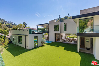 982 Stone Canyon Rd in Los Angeles, CA - Building Photo - Building Photo