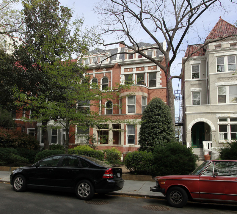 2019-2021 Kalorama Rd NW in Washington, DC - Building Photo