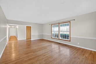 9404 Locust Creek Rd in Lyles, TN - Building Photo - Building Photo