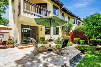 1971 W Middlefield Rd in Mountain View, CA - Building Photo - Building Photo