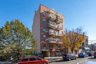 41-35 67th St in Woodside, NY - Building Photo