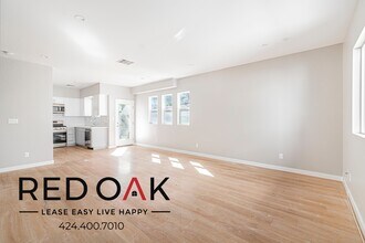 4506 Esmeralda St in Los Angeles, CA - Foto de edificio - Building Photo