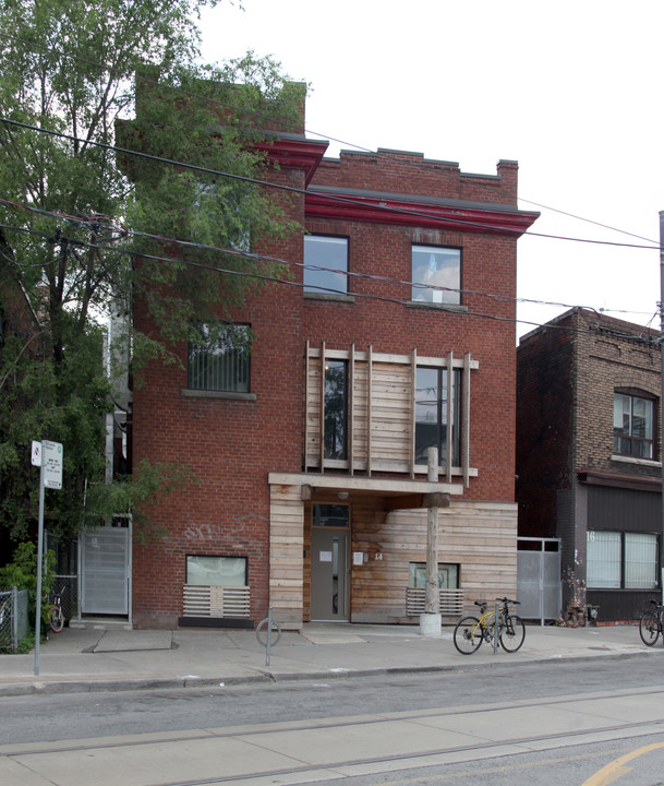 Na-Me-Res Residence in Toronto, ON - Building Photo