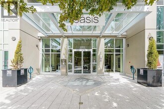 2955 Atlantic Ave in Coquitlam, BC - Building Photo - Building Photo