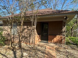 1133 S Leggett Dr in Abilene, TX - Building Photo