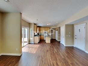 328 Timbersmith Dr in Delaware, OH - Foto de edificio - Building Photo