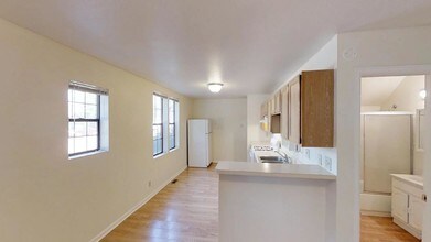 931 N Wahsatch Ave-Unit -A in Colorado Springs, CO - Building Photo - Building Photo